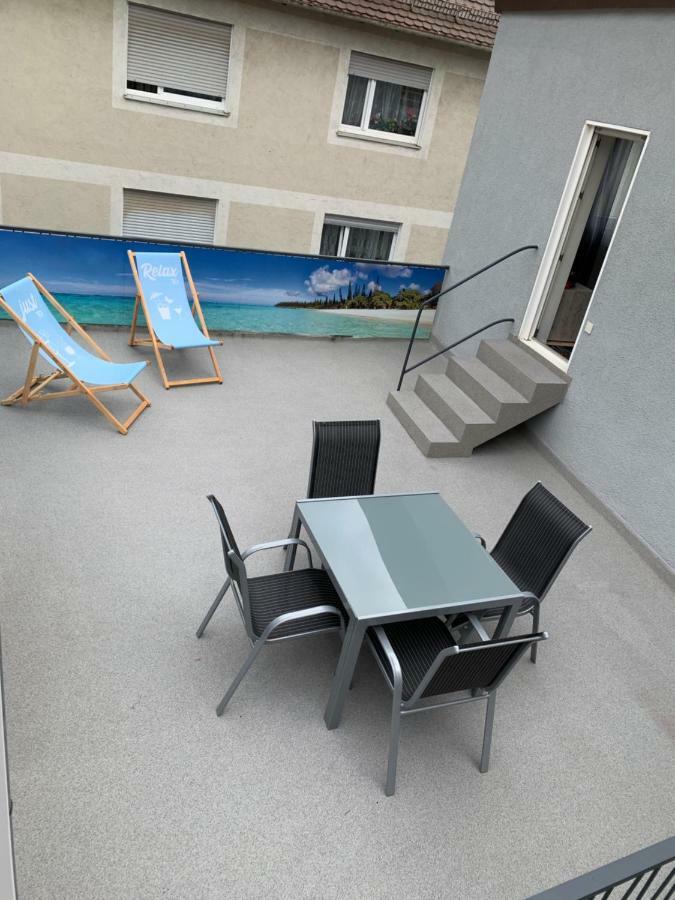Schoenes Apartment Terrasse 2P. Stadtnah Wuerzburg Wlan Εξωτερικό φωτογραφία