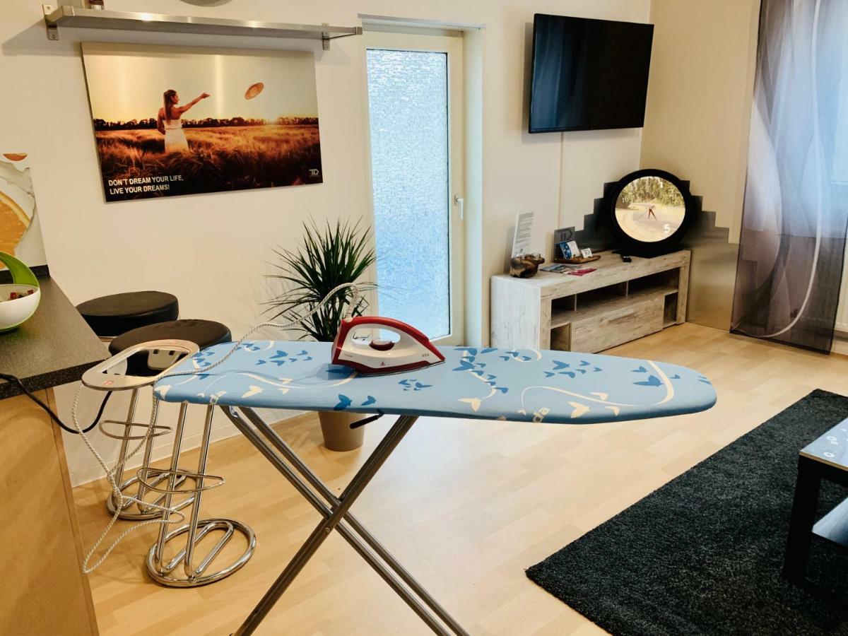 Schoenes Apartment Terrasse 2P. Stadtnah Wuerzburg Wlan Εξωτερικό φωτογραφία